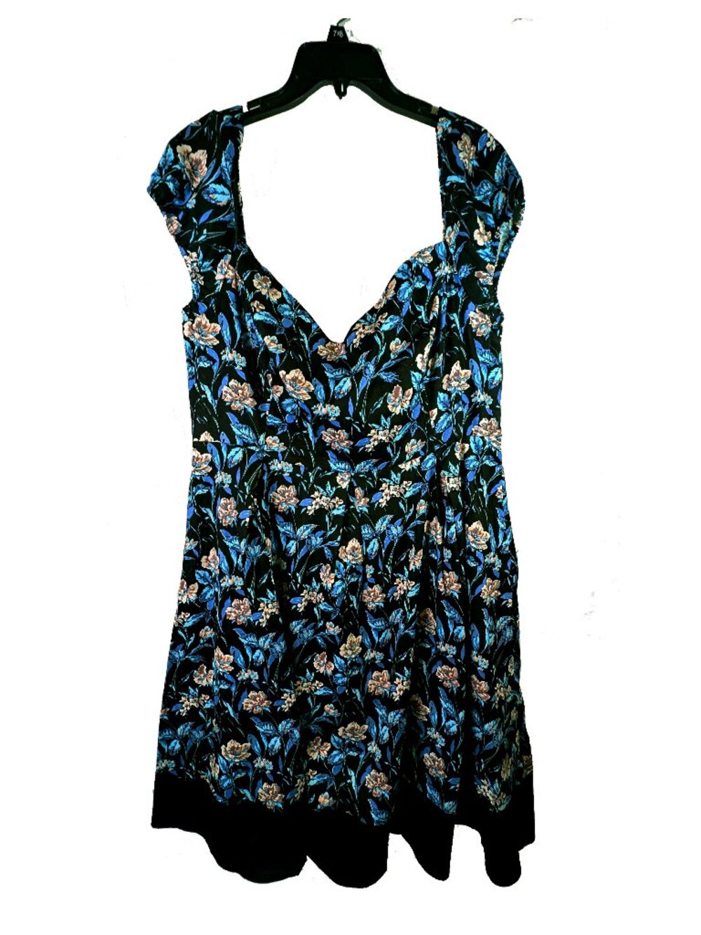 Hearts and Roses New with Tags USA 16